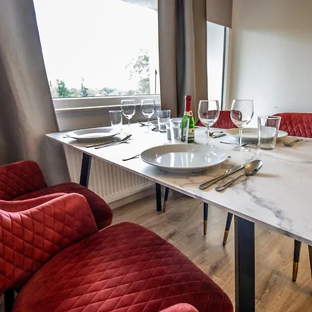 Messe-apartment Fuer 5 Gaeste Mit Balkon Und Lift Apartment