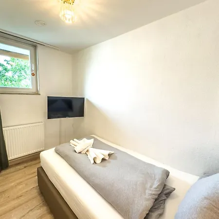 Messe-apartment Fuer 5 Gaeste Mit Balkon Und Lift * Hannover